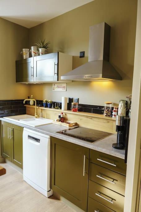 Au Ptit Bouchon - Stationnement Gratuit Dans La Rue Apartment Reims